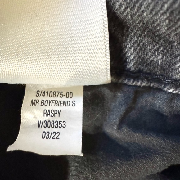 Old Navy Mid-Rise Boyfriend Straight Ripped Black, Gray Jeans, Size 10 - Picture 16 of 16